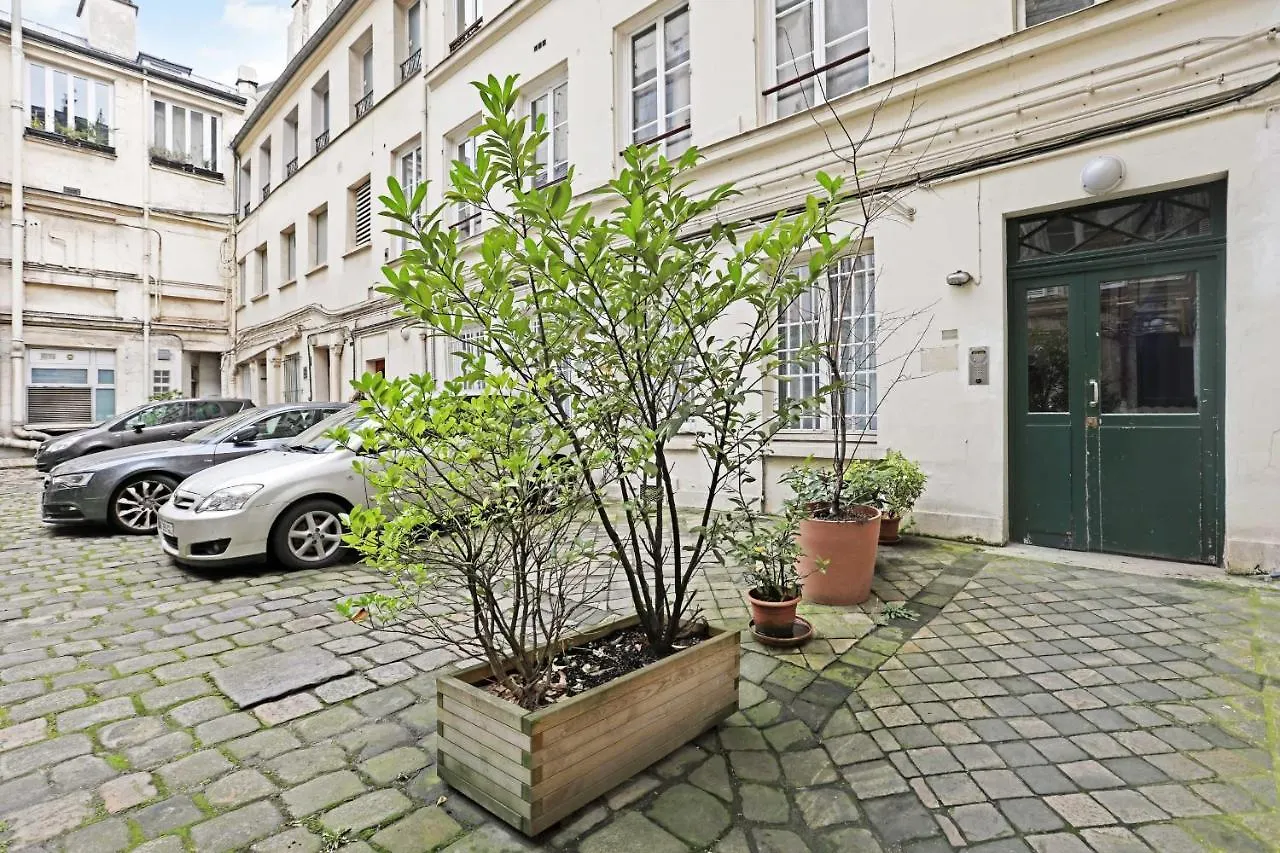 Cosy Studio Up To 2P - Republique Temple Apartment Paris